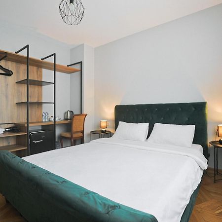Hotel White House Tbilisi Bagian luar foto