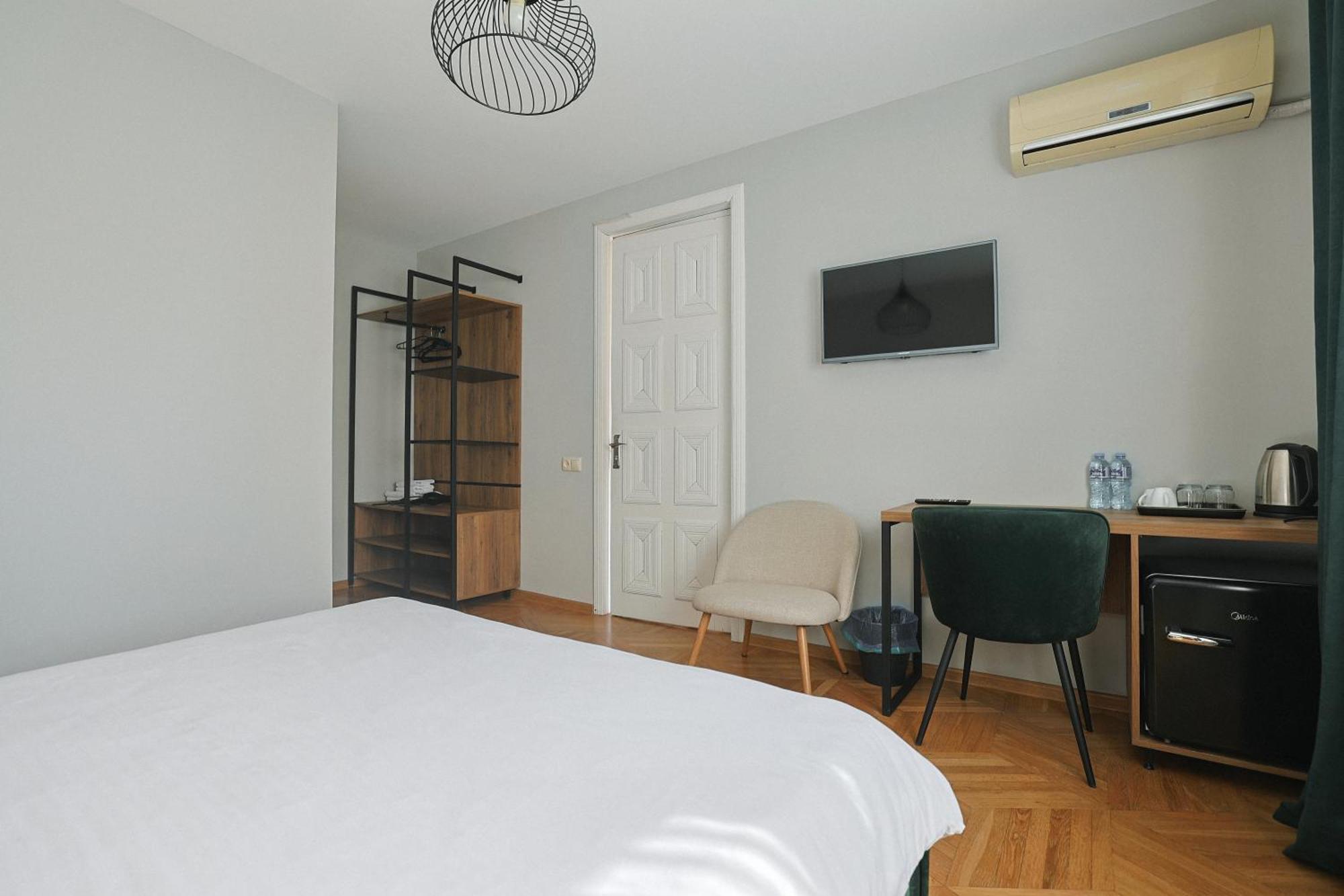 Hotel White House Tbilisi Bagian luar foto