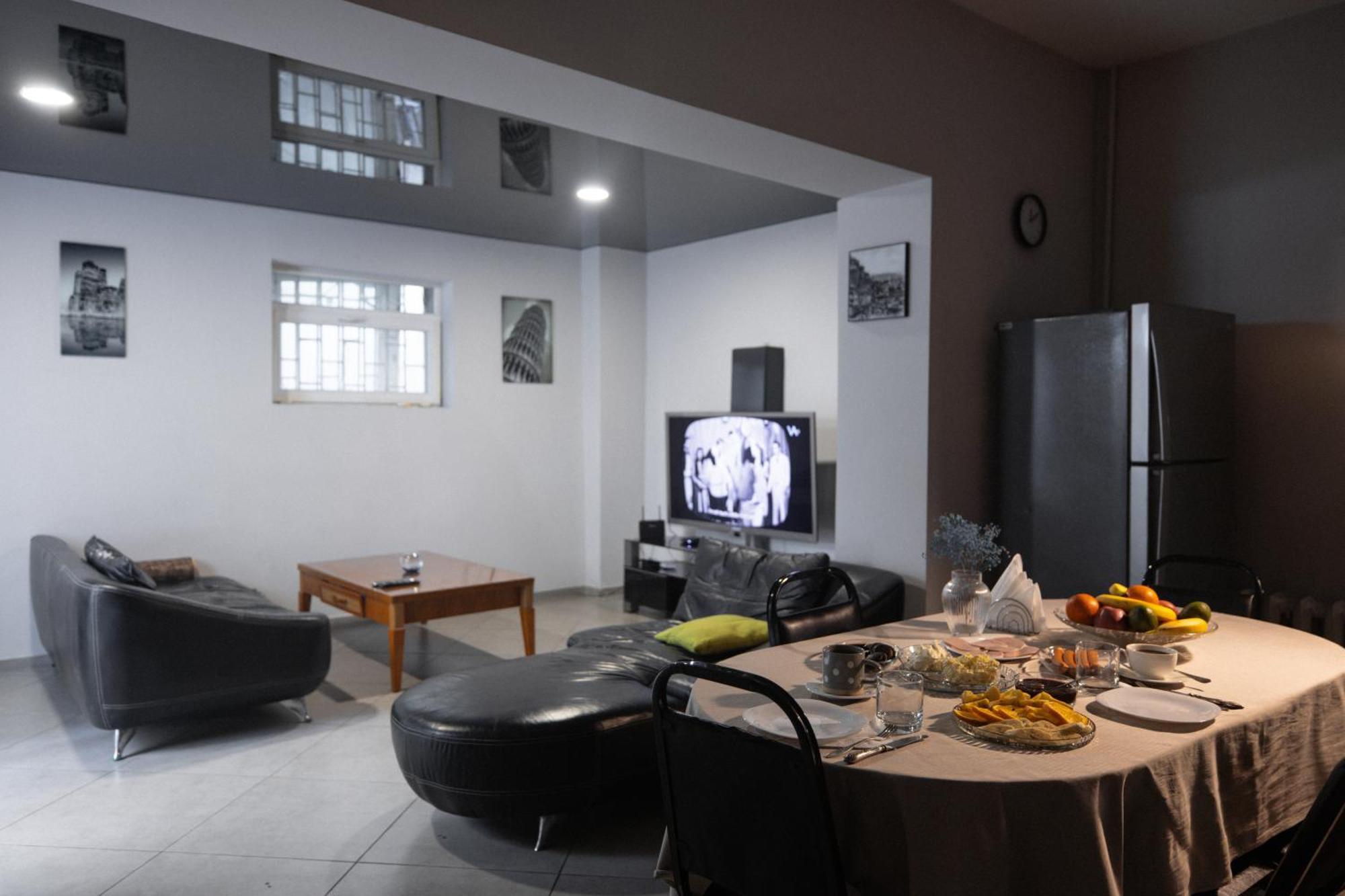 Hotel White House Tbilisi Bagian luar foto